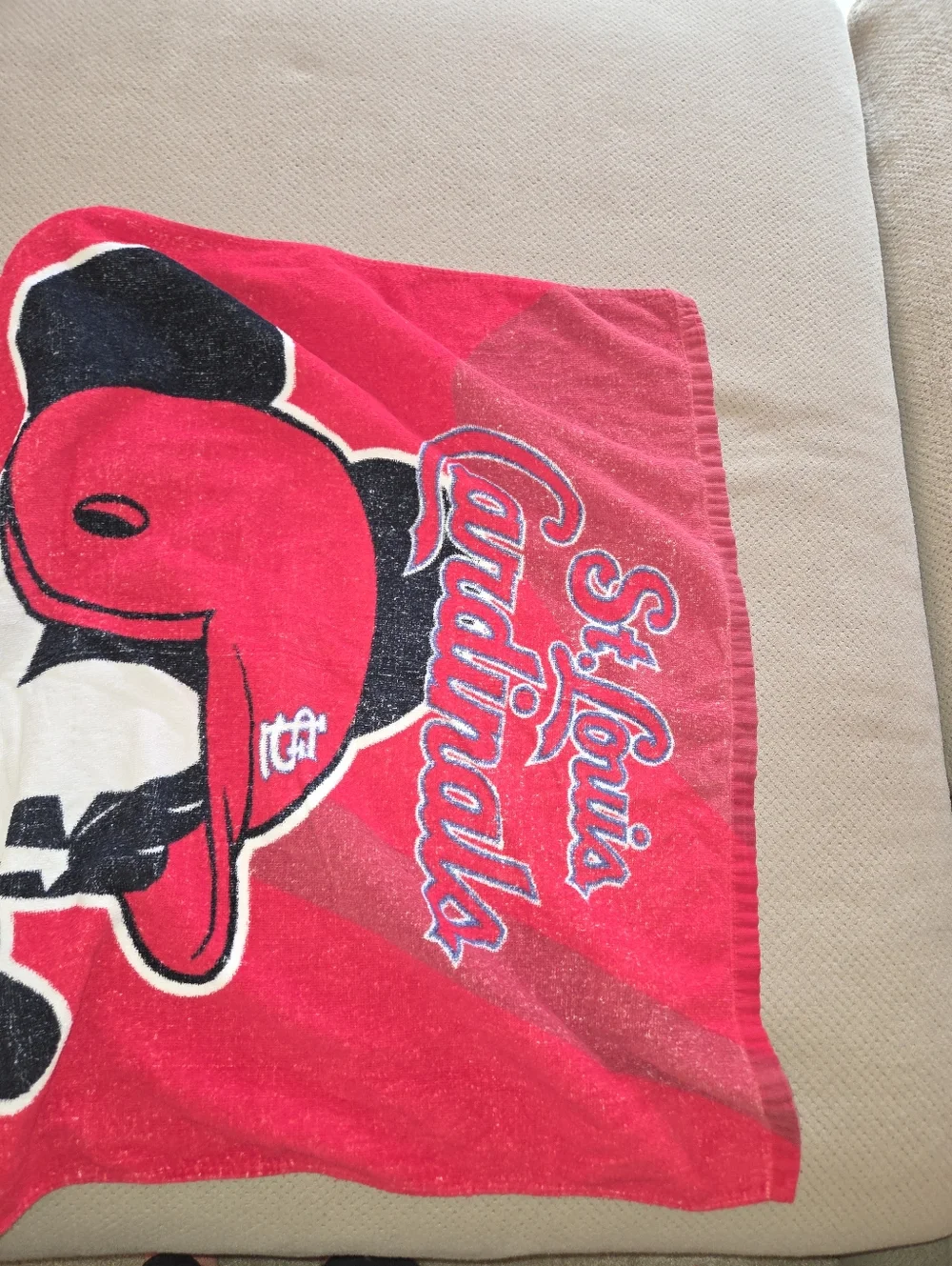St. Louis Cardinals MLB & Disney Mickey Mouse Towel Wind Up Beach Baseball 2012